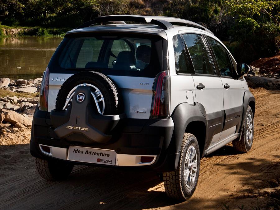  Fiat Idea Adventure 2010 года  (фото 9 из 16)
